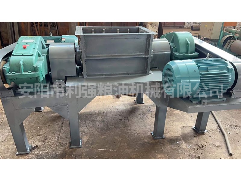 大型鮮動(dòng)脂肪雙動(dòng)力粉粹機